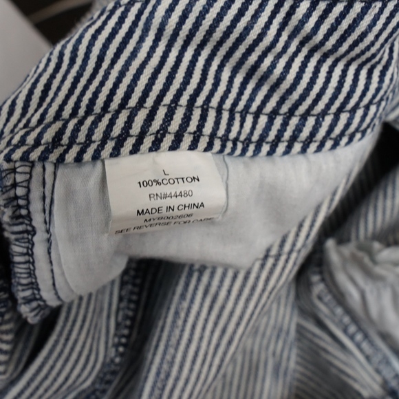 Tinseltown Striped Conductor Overall Shorts YL - Picture 7 of 8